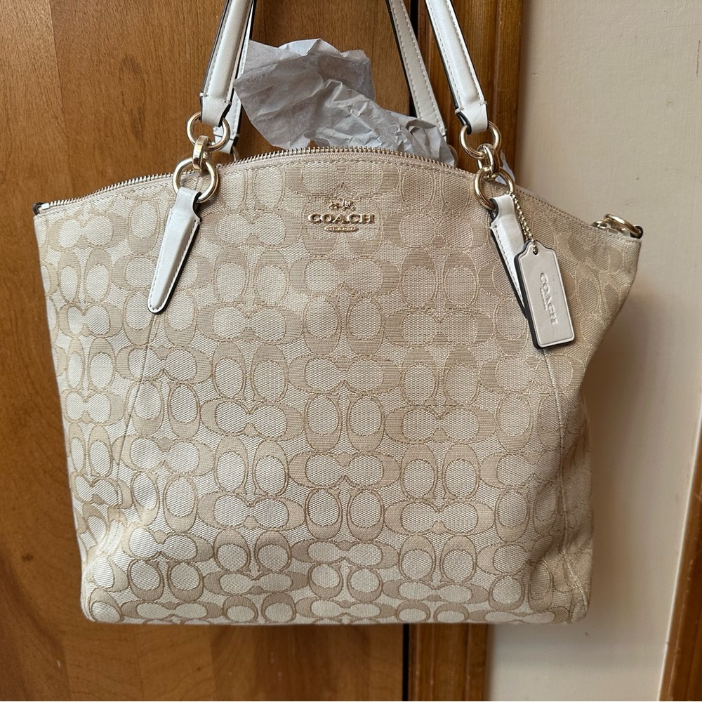 Coach shoulder bag